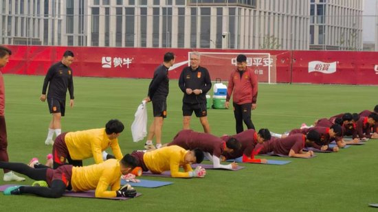 杨明洋坦言磨合不是问题 塞尔吉尼奥自信能做得更好
